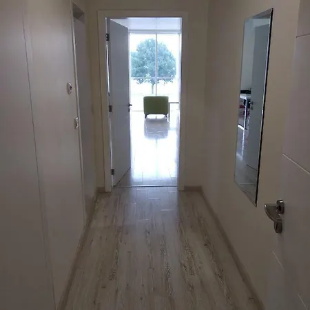 Студио Анжело Apartment *