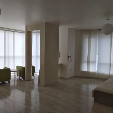 Студио Анжело Apartament *